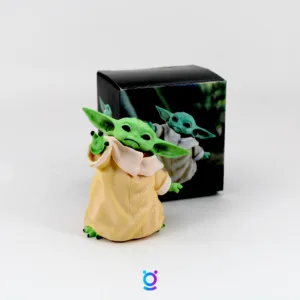 baby yoda levanta mano